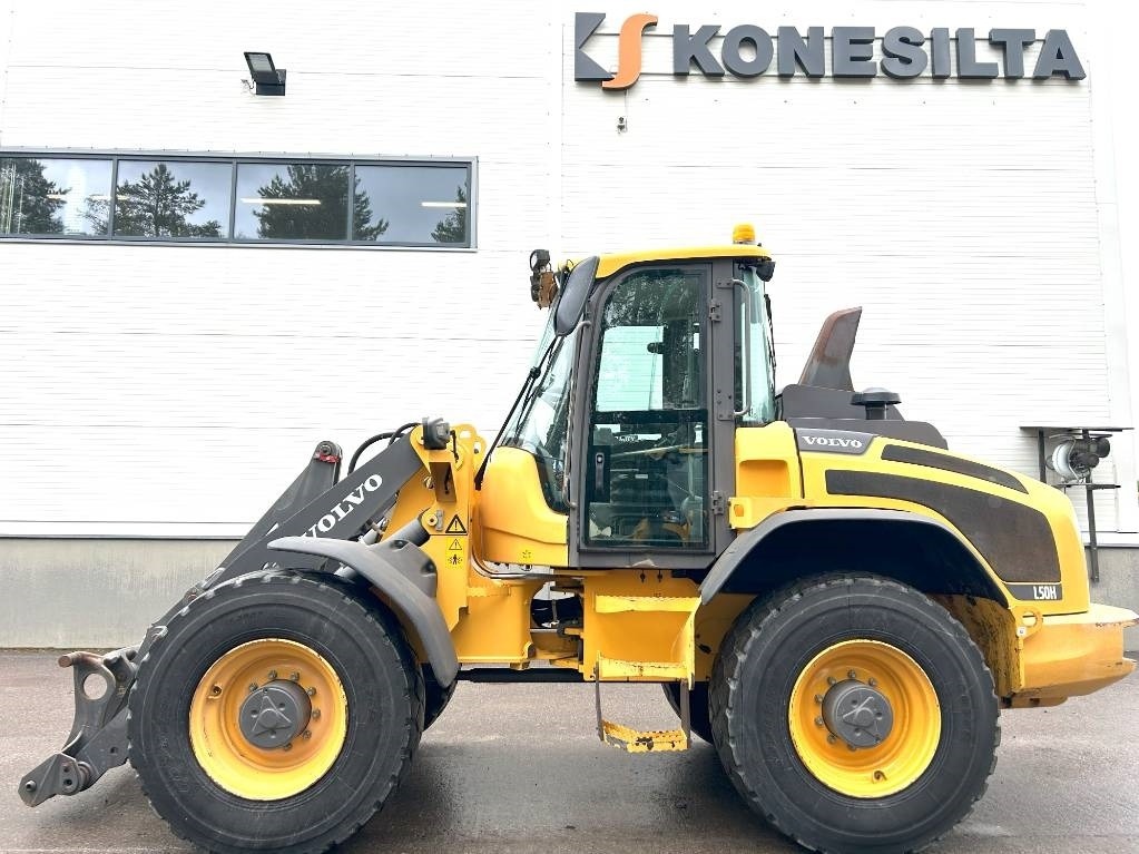 Volvo MYYTY! SOLD! L50H 1-omistaja - Wheel loader: gambar 1 Volvo MYYTY! SOLD! L50H 1-omistaja - Wheel loader: gambar 1