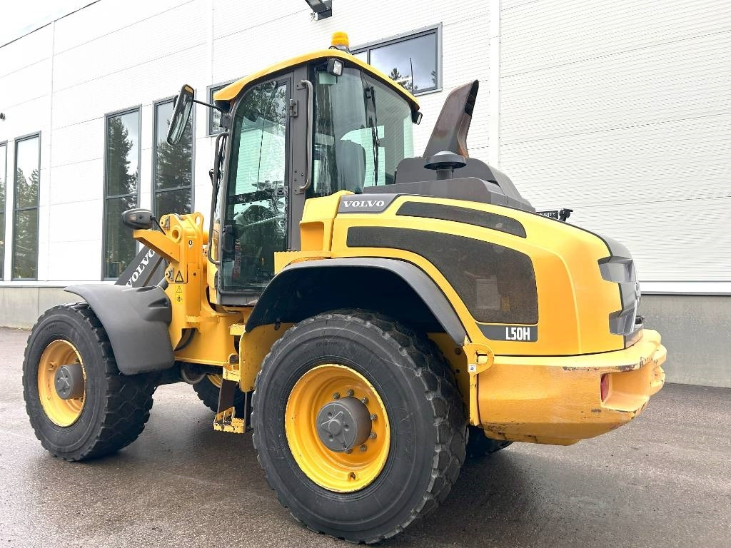 Volvo MYYTY! SOLD! L50H 1-omistaja - Wheel loader: gambar 2 Volvo MYYTY! SOLD! L50H 1-omistaja - Wheel loader: gambar 2