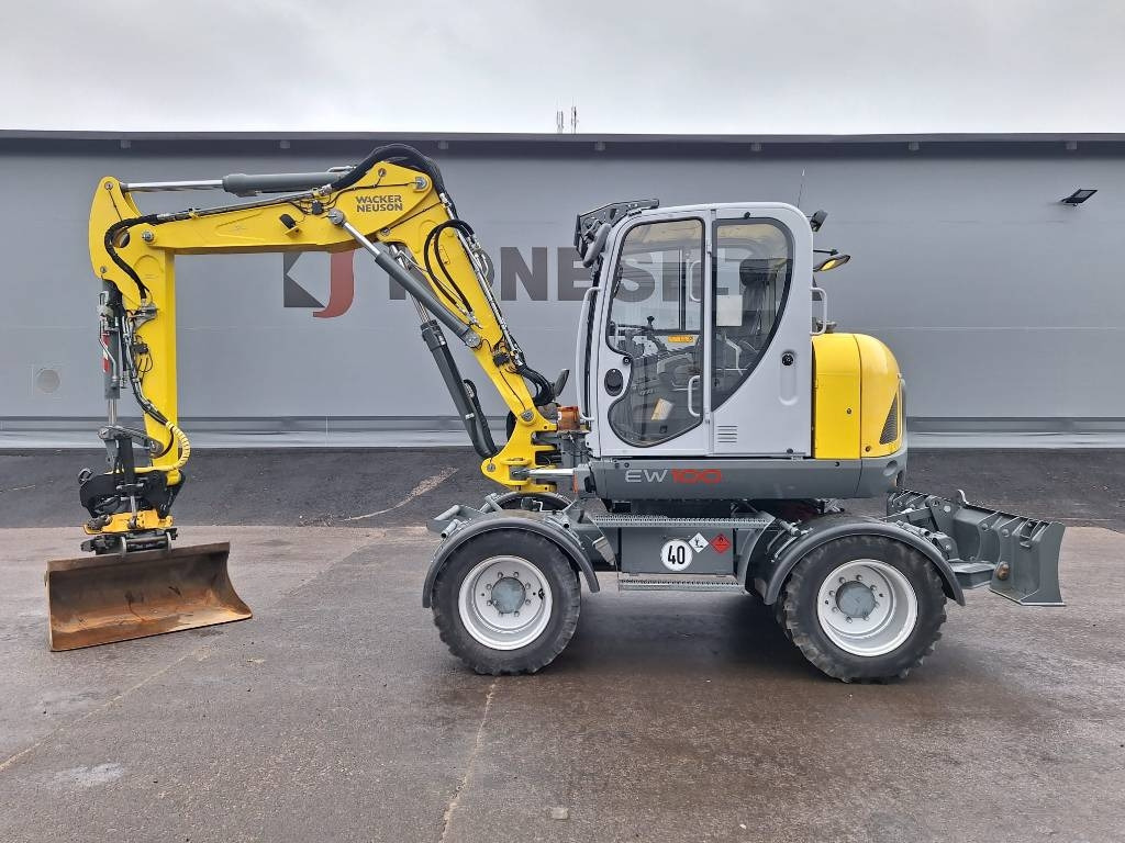 Wacker EW100 PYÖRITTÄJÄLLÄ - Ekskavator roda: gambar 1 Wacker EW100 PYÖRITTÄJÄLLÄ - Ekskavator roda: gambar 1