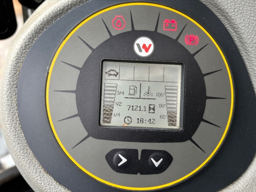 Ekskavator roda Wacker Neuson EW 100: gambar 18