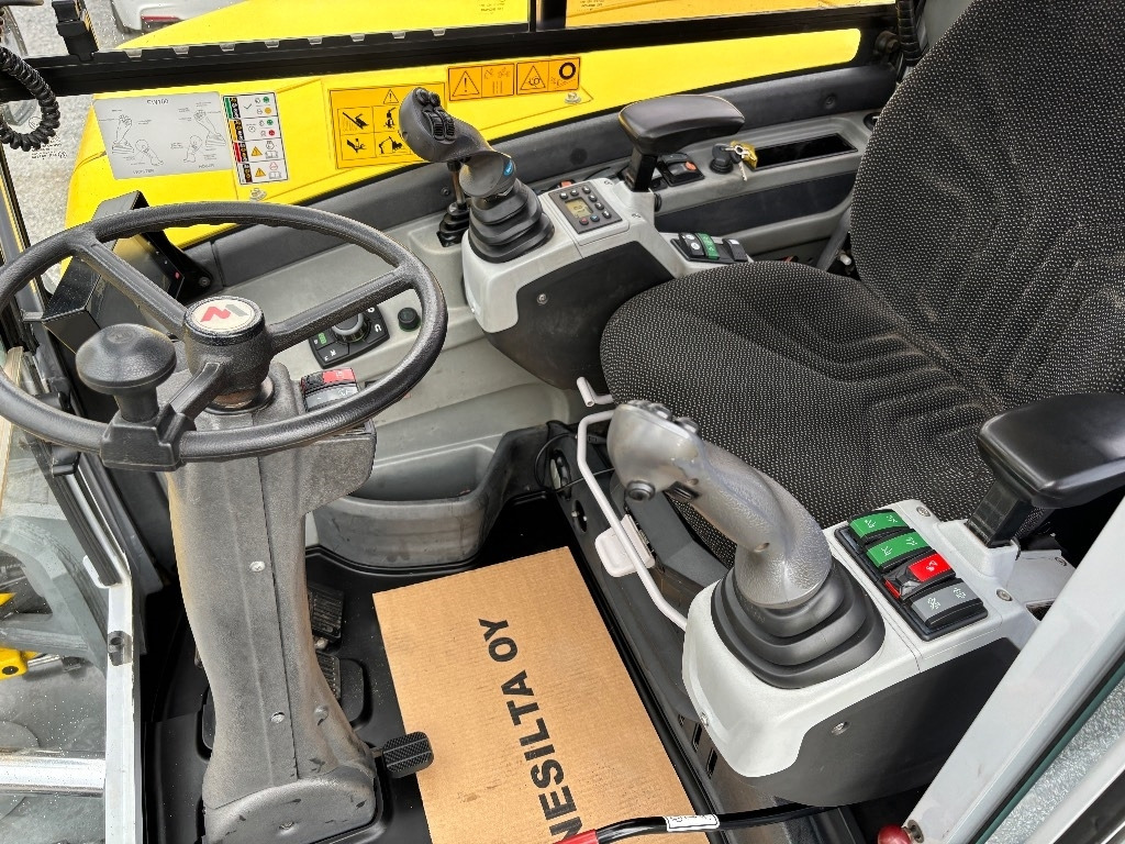 Ekskavator roda Wacker Neuson EW 100: gambar 15