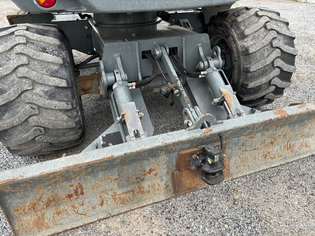 Ekskavator roda Wacker Neuson EW 100: gambar 13