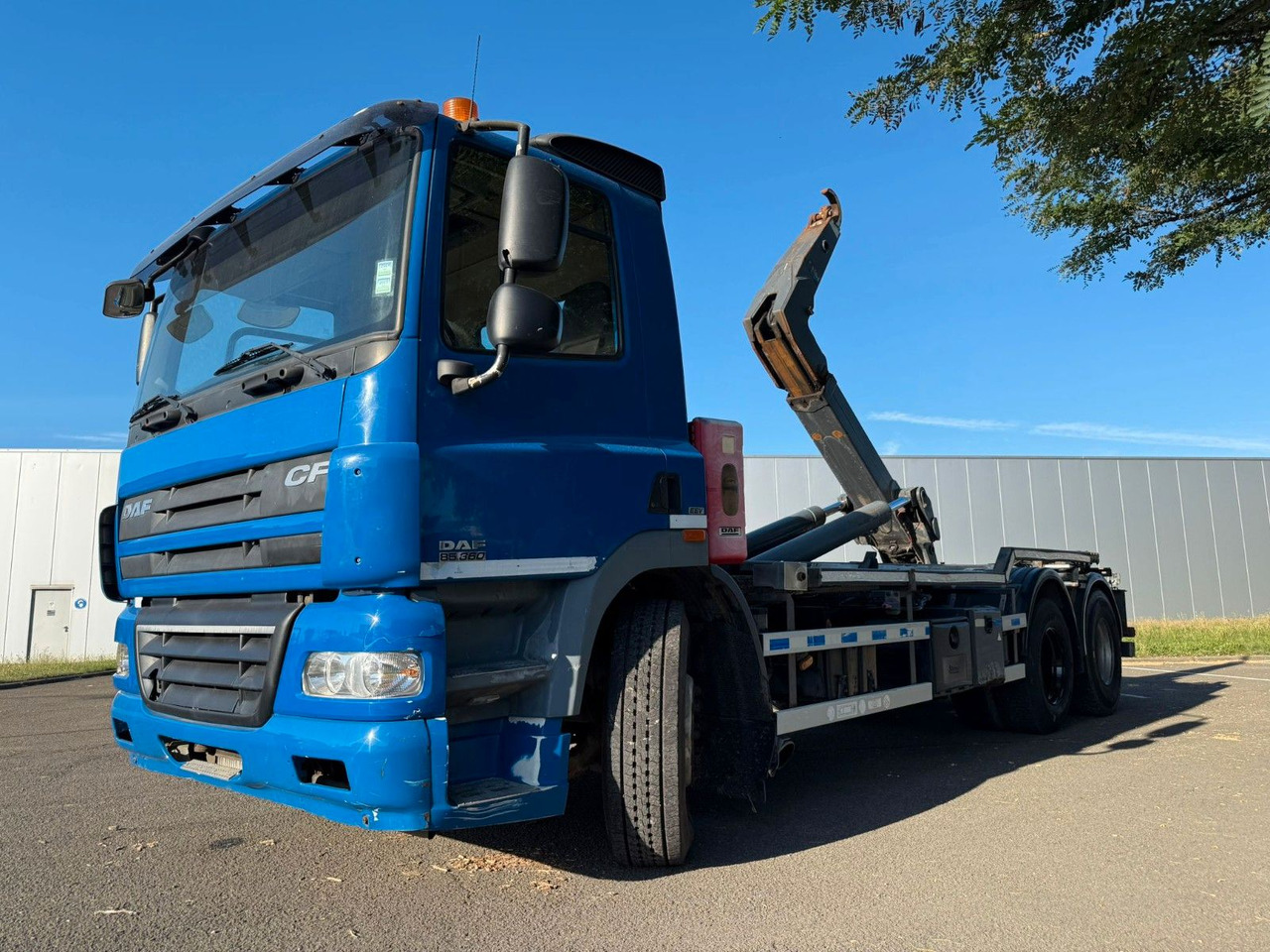 DAF CF85.360. Klima. E5. VDL. Tempomat - Hook lift: gambar 1 DAF CF85.360. Klima. E5. VDL. Tempomat - Hook lift: gambar 1