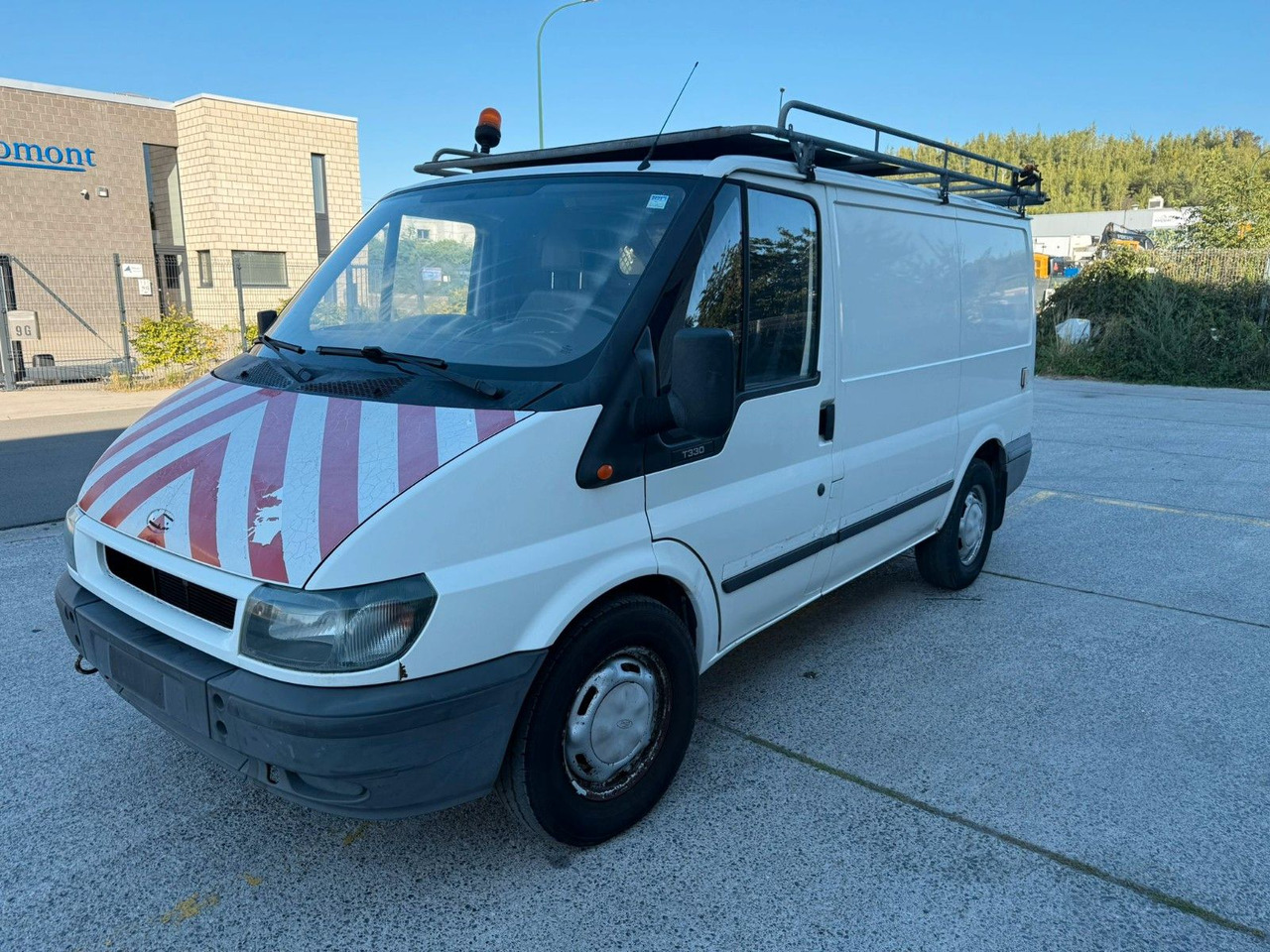 Ford Transit. 2.4 - Van kecil: gambar 1 Ford Transit. 2.4 - Van kecil: gambar 1