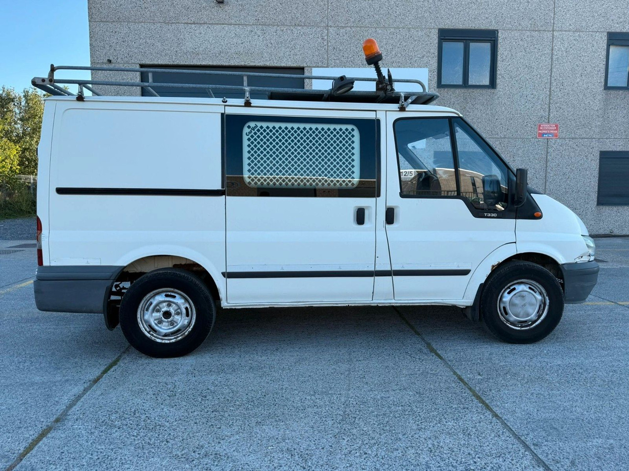 Ford Transit. 2.4 - Van kecil: gambar 3 Ford Transit. 2.4 - Van kecil: gambar 3