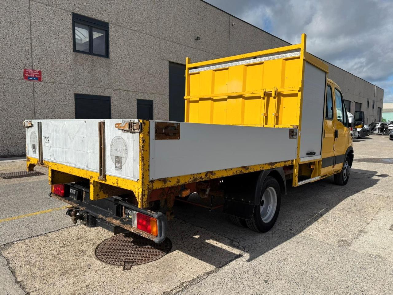 Iveco Daily 50C14. Doka 7pl. 3.0HPI. LKW 3.5t. - Van flatbed, Van kombi: gambar 3 Iveco Daily 50C14. Doka 7pl. 3.0HPI. LKW 3.5t. - Van flatbed, Van kombi: gambar 3