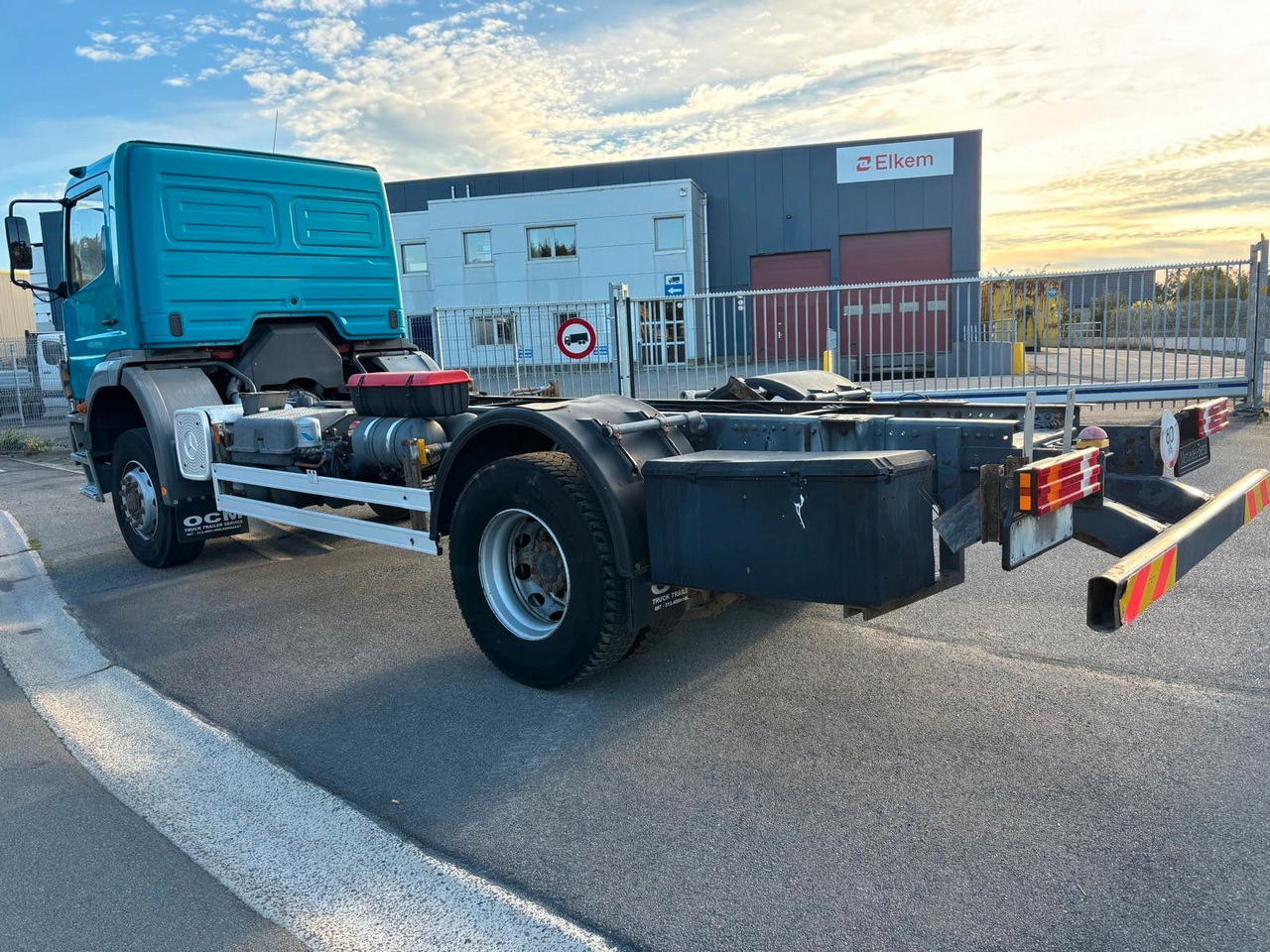 Mercedes-Benz Atego 1823. 6 Zylinder. - Truk sasis: gambar 5 Mercedes-Benz Atego 1823. 6 Zylinder. - Truk sasis: gambar 5