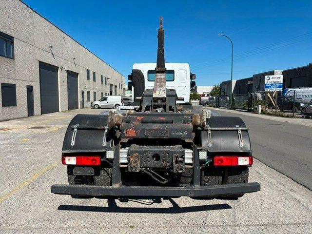 Renault Lander. 6X2. Klima. - Hook lift: gambar 5 Renault Lander. 6X2. Klima. - Hook lift: gambar 5