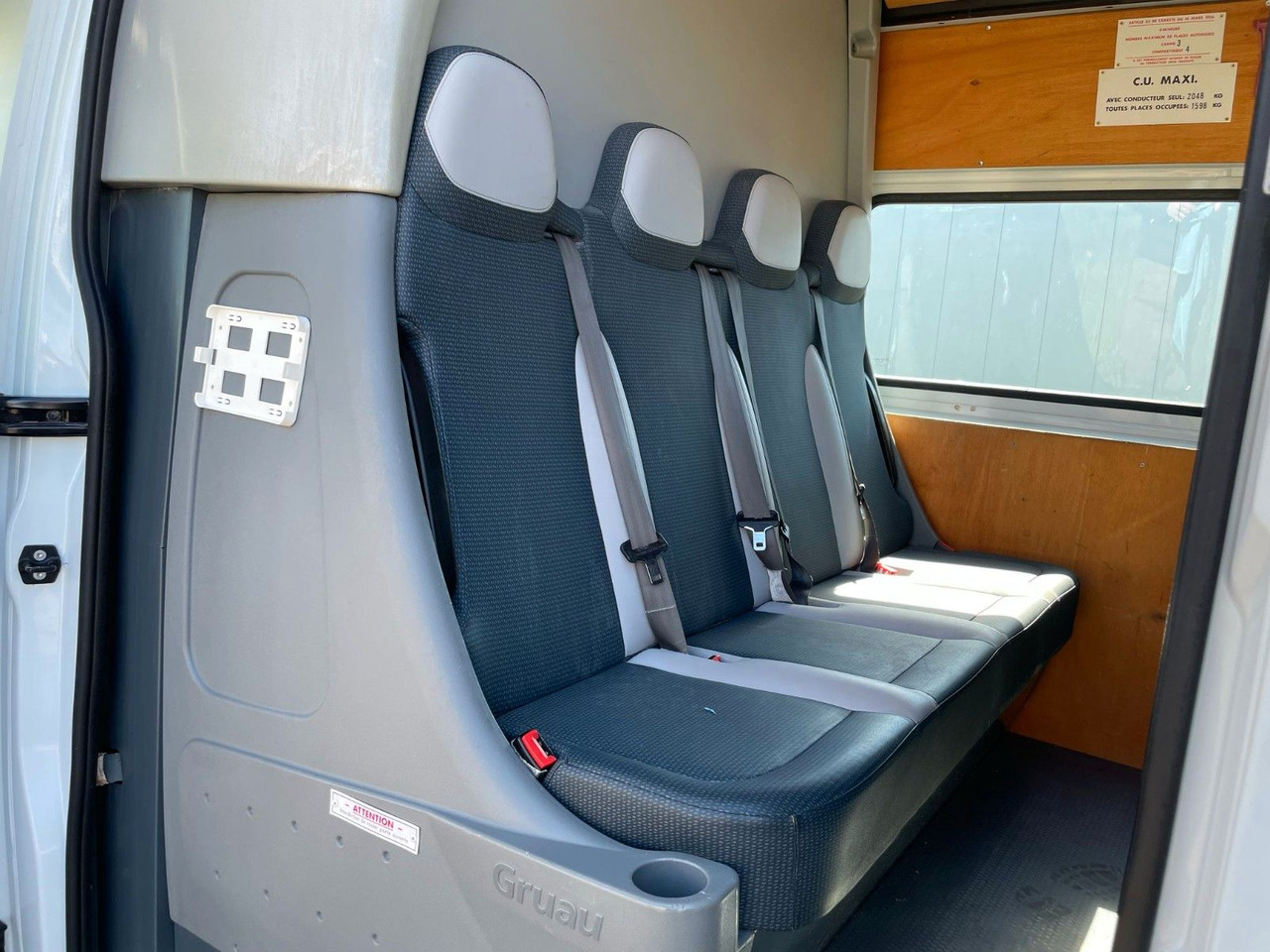 Renault Master 2.3dCi. Doka 7pl. Klima. Tempomat. - Van panel, Van kombi: gambar 5 Renault Master 2.3dCi. Doka 7pl. Klima. Tempomat. - Van panel, Van kombi: gambar 5