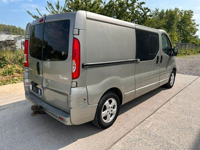 Renault Trafic dCi150. Doka. Klima. Navi. Tempomat. - Van kecil, Van kombi: gambar 4 Renault Trafic dCi150. Doka. Klima. Navi. Tempomat. - Van kecil, Van kombi: gambar 4
