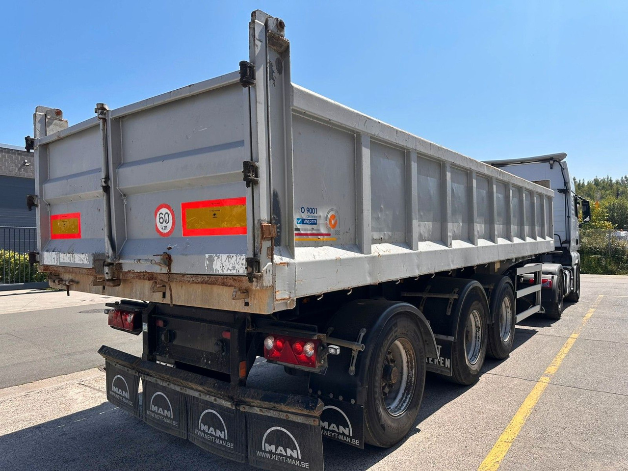 Turbo's Hoet Kipper. 3 Achsen. - Semi-trailer jungkit: gambar 4 Turbo's Hoet Kipper. 3 Achsen. - Semi-trailer jungkit: gambar 4