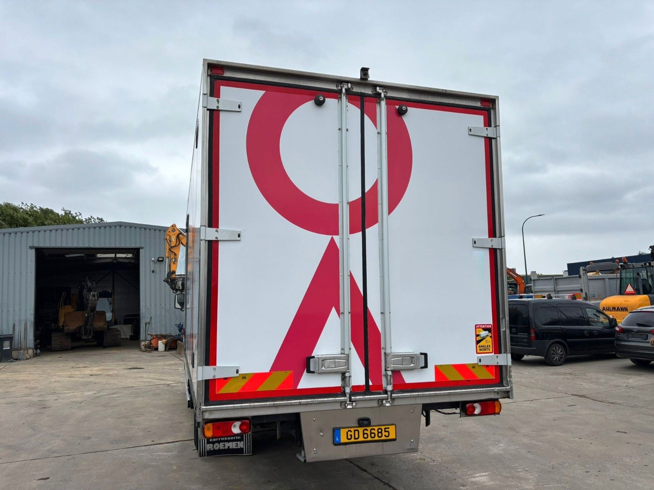 Volvo FL 250. Carrier Supra -20°. EU5. Motor Defekt. - Truk berpendingin: gambar 3 Volvo FL 250. Carrier Supra -20°. EU5. Motor Defekt. - Truk berpendingin: gambar 3