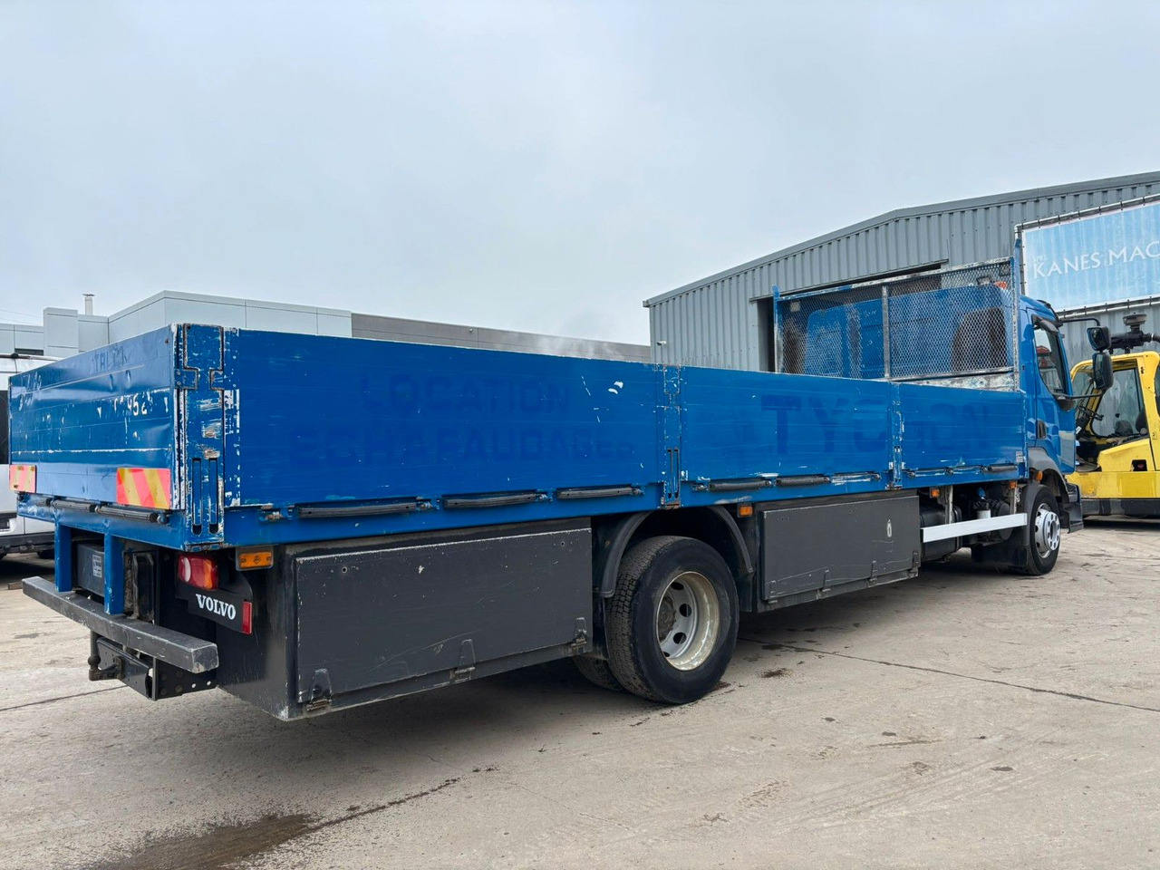 Volvo FL7-240. Pritsche 6.80m. EU5. - Truk flatbed: gambar 4 Volvo FL7-240. Pritsche 6.80m. EU5. - Truk flatbed: gambar 4