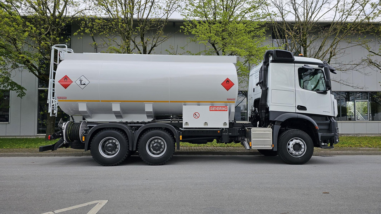 MERCEDES-BENZ Actros 3340 ADR Euro 3 - Truk tangki: gambar 2 MERCEDES-BENZ Actros 3340 ADR Euro 3 - Truk tangki: gambar 2