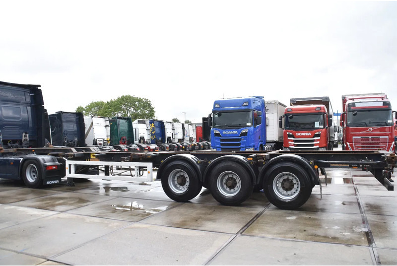 Krone SDC 27 - BPW AXLES - DRUM BRAKES - - Semi-trailer pengangkut mobil: gambar 3 Krone SDC 27 - BPW AXLES - DRUM BRAKES - - Semi-trailer pengangkut mobil: gambar 3