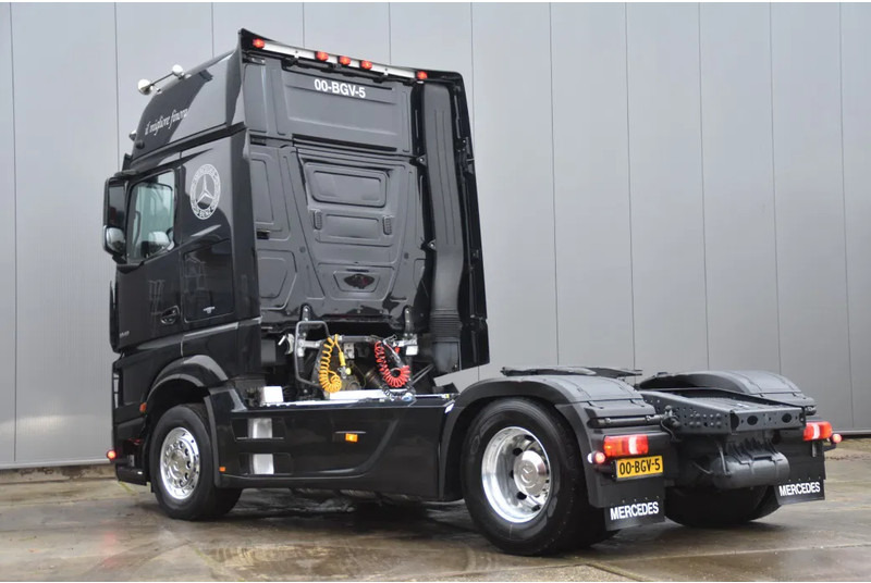 Mercedes-Benz Actros 1945 4x2 - EURO 6 - 842 TKM - PARK. AIRCO - CAMERA - 2 x FUEL TANKS - ALCOA'S - XENON - TOP CONDITION - - Tractor head: gambar 3 Mercedes-Benz Actros 1945 4x2 - EURO 6 - 842 TKM - PARK. AIRCO - CAMERA - 2 x FUEL TANKS - ALCOA'S - XENON - TOP CONDITION - - Tractor head: gambar 3