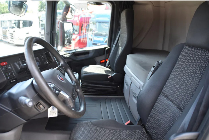 Scania R410 NGS 4x2NB XT - HYDRAULIC SYSTEM - FULL AIR - RETARDER - 506 TKM - ACC - PTO - MORE UNITS AVAILABLE - - Tractor head: gambar 5 Scania R410 NGS 4x2NB XT - HYDRAULIC SYSTEM - FULL AIR - RETARDER - 506 TKM - ACC - PTO - MORE UNITS AVAILABLE - - Tractor head: gambar 5