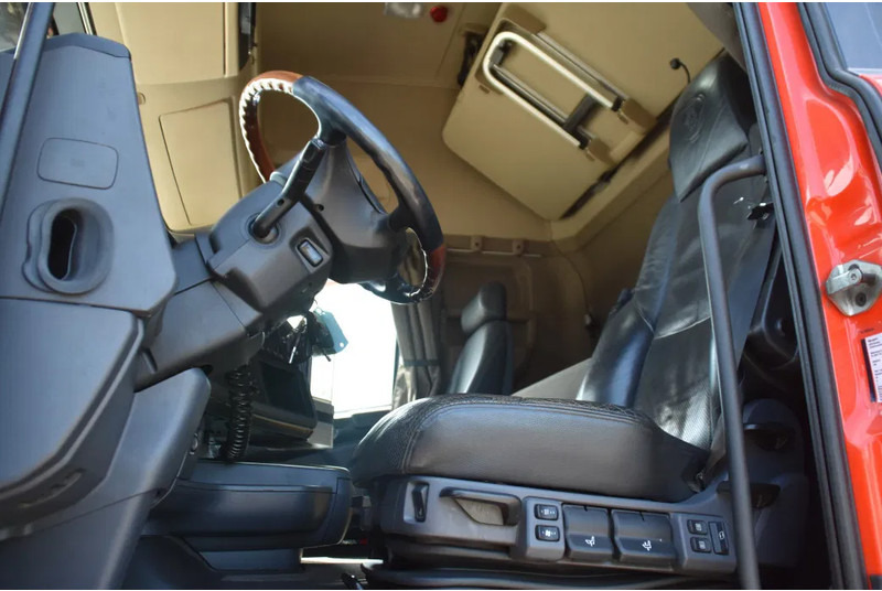 Scania R450 TL 4x2MNB - SCR ONLY - 765 TKM - RETARDER - FULL AIR - 2 x FUEL TANKS - XENON - - Tractor head: gambar 4 Scania R450 TL 4x2MNB - SCR ONLY - 765 TKM - RETARDER - FULL AIR - 2 x FUEL TANKS - XENON - - Tractor head: gambar 4
