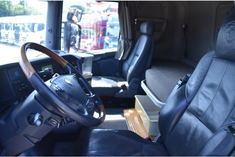 Scania R450 TL 4x2MNB - SCR ONLY - 765 TKM - RETARDER - FULL AIR - 2 x FUEL TANKS - XENON - - Tractor head: gambar 5 Scania R450 TL 4x2MNB - SCR ONLY - 765 TKM - RETARDER - FULL AIR - 2 x FUEL TANKS - XENON - - Tractor head: gambar 5