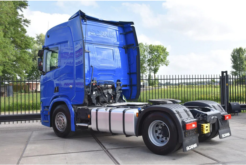 Scania R530 V8 NGS 4x2 - ADR FL - RETARDER - 253 TKM - ACC - NAVI - PTO - DIFF. LOCK - EXCELLENT CONDITION - - Tractor head: gambar 3 Scania R530 V8 NGS 4x2 - ADR FL - RETARDER - 253 TKM - ACC - NAVI - PTO - DIFF. LOCK - EXCELLENT CONDITION - - Tractor head: gambar 3