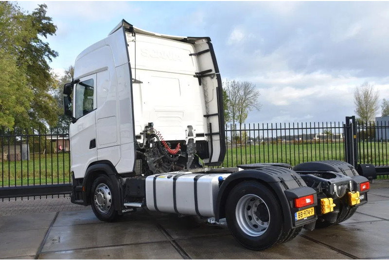 Scania S410 NGS 4x2EB MEGA 95 cm or 103 cm driving height - RETARDER - 781 TKM - FULL AIR - PARK. AIRCO - LEATHER SEATS - 2 x FUEL TANK - Tractor head: gambar 3 Scania S410 NGS 4x2EB MEGA 95 cm or 103 cm driving height - RETARDER - 781 TKM - FULL AIR - PARK. AIRCO - LEATHER SEATS - 2 x FUEL TANK - Tractor head: gambar 3