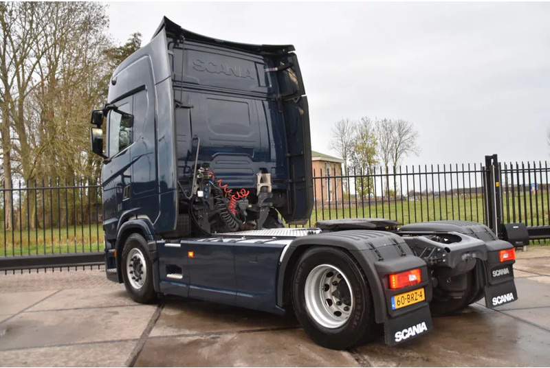 Scania S450 NGS 4x2NB - FULL AIR - 674 TKM - RETARDER - PARK. AIRCO - NAVI - 2 x FUEL TANKS - LED - - Tractor head: gambar 3 Scania S450 NGS 4x2NB - FULL AIR - 674 TKM - RETARDER - PARK. AIRCO - NAVI - 2 x FUEL TANKS - LED - - Tractor head: gambar 3