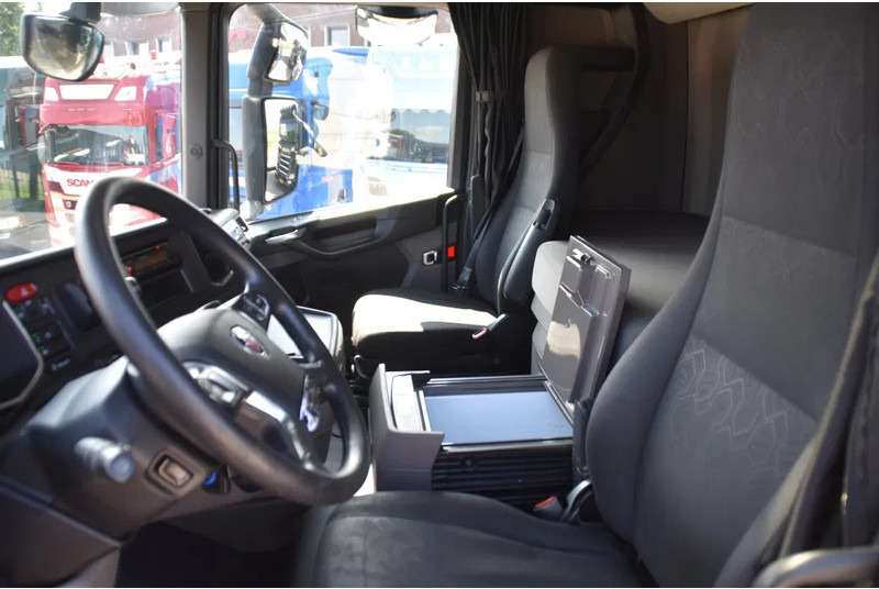 Scania S450 NGS 4x2NB - FULL AIR - RETARDER - ACC - PARK. AIRCO - 2 x FUEL TANKS - TOP CONDITION - - Tractor head: gambar 5 Scania S450 NGS 4x2NB - FULL AIR - RETARDER - ACC - PARK. AIRCO - 2 x FUEL TANKS - TOP CONDITION - - Tractor head: gambar 5