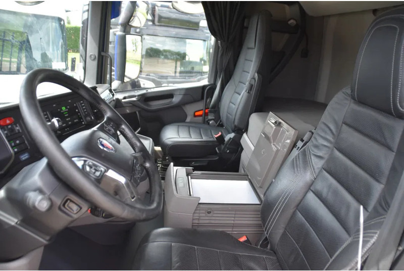 Scania S500 NGS 4x2NB - RETARDER - FULL AIR - PARK. AIRCO - LEATHER SEATS - 2 x FUEL TANKS - ALCOA'S - LED LIGHTS - - Tractor head: gambar 4 Scania S500 NGS 4x2NB - RETARDER - FULL AIR - PARK. AIRCO - LEATHER SEATS - 2 x FUEL TANKS - ALCOA'S - LED LIGHTS - - Tractor head: gambar 4