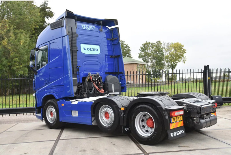 Volvo FH 500 Globetrotter 6x2/4 - EURO 6 - 769 TKM - AIRCO - 2 x FUEL TANKS - TOP CONDITION - - Tractor head: gambar 3 Volvo FH 500 Globetrotter 6x2/4 - EURO 6 - 769 TKM - AIRCO - 2 x FUEL TANKS - TOP CONDITION - - Tractor head: gambar 3