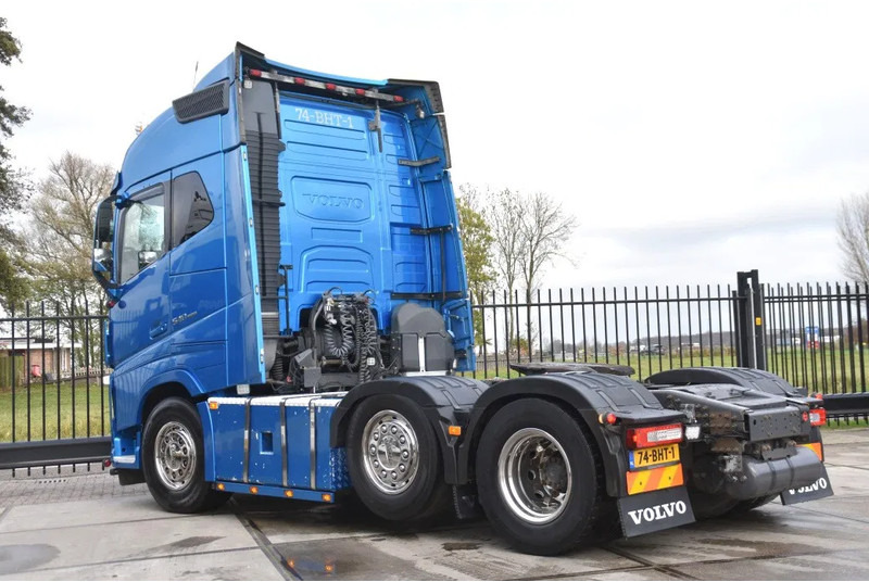 Volvo FH 540 Globe 6x2/4 - 633 TKM - HYDRAULICS - PTO - 2 BEDS - XENON - GOOD CONDITION - - Tractor head: gambar 3 Volvo FH 540 Globe 6x2/4 - 633 TKM - HYDRAULICS - PTO - 2 BEDS - XENON - GOOD CONDITION - - Tractor head: gambar 3
