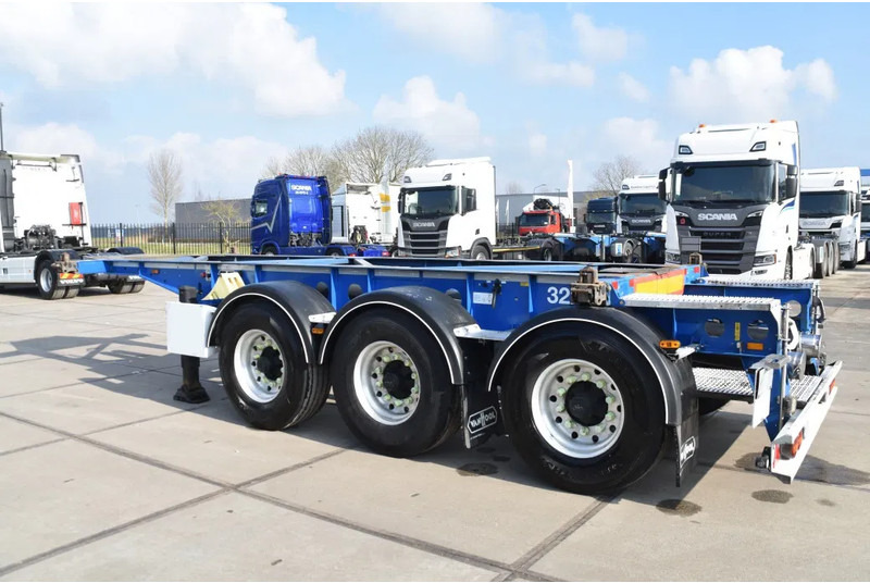 Van Hool A3C002 - ADR FL - 20 FT SWAP - LIFT AXLE - BPW AXLES - DISC BRAKES - 3180 KG EMPTY WEIGHT ! - Semi-trailer pengangkut mobil: gambar 4 Van Hool A3C002 - ADR FL - 20 FT SWAP - LIFT AXLE - BPW AXLES - DISC BRAKES - 3180 KG EMPTY WEIGHT ! - Semi-trailer pengangkut mobil: gambar 4