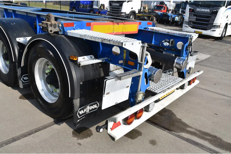 Van Hool A3C002 - ADR FL - 20 FT SWAP - LIFT AXLE - BPW AXLES - DISC BRAKES - 3180 KG EMPTY WEIGHT ! - Semi-trailer pengangkut mobil: gambar 3 Van Hool A3C002 - ADR FL - 20 FT SWAP - LIFT AXLE - BPW AXLES - DISC BRAKES - 3180 KG EMPTY WEIGHT ! - Semi-trailer pengangkut mobil: gambar 3