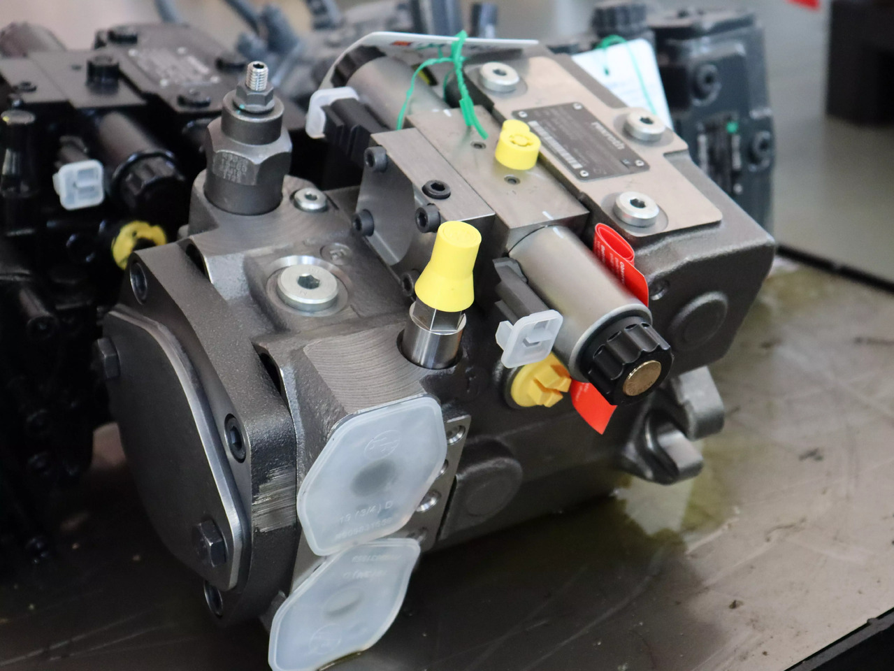 REXROTH A10VG28EP3D1/10R-NSC10F015SP - Pompa hidrolik untuk Peralatan konstruksi: gambar 2 REXROTH A10VG28EP3D1/10R-NSC10F015SP - Pompa hidrolik untuk Peralatan konstruksi: gambar 2