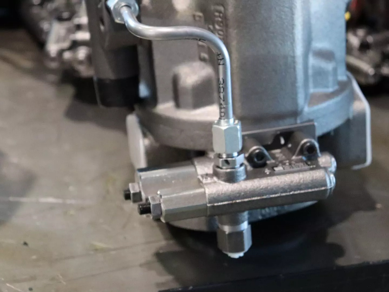 REXROTH A10VO28DFLR/31L-VSC62K01 - Pompa hidrolik untuk Peralatan konstruksi: gambar 4 REXROTH A10VO28DFLR/31L-VSC62K01 - Pompa hidrolik untuk Peralatan konstruksi: gambar 4