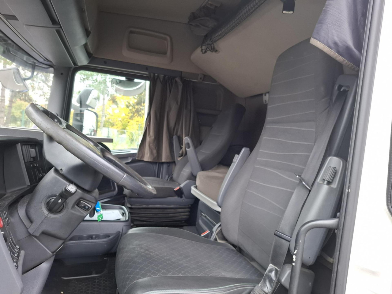 SCANIA SCANIA R410 LB 4x2 MNB - Truk sasis: gambar 4 SCANIA SCANIA R410 LB 4x2 MNB - Truk sasis: gambar 4