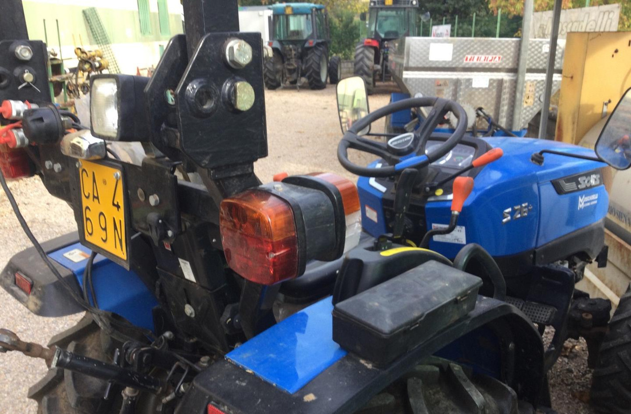 Solis 26 - Traktor: gambar 4 Solis 26 - Traktor: gambar 4