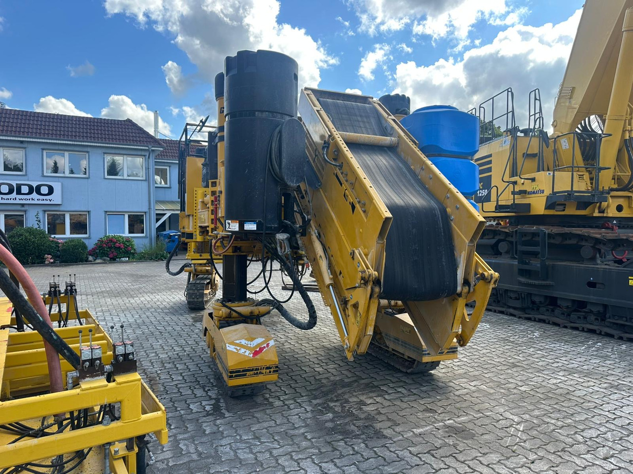 GOMACO 3300 - Slipform paver: gambar 5 GOMACO 3300 - Slipform paver: gambar 5
