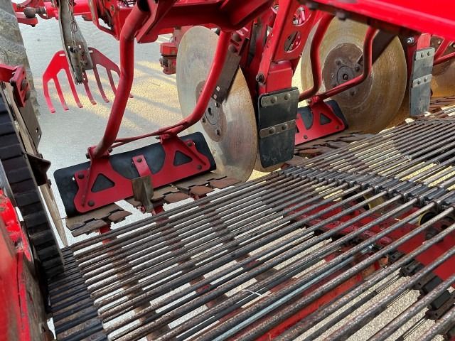 Grimme VARITRON 470 PLATINUM TT - Mesin pemanen: gambar 1 Grimme VARITRON 470 PLATINUM TT - Mesin pemanen: gambar 1