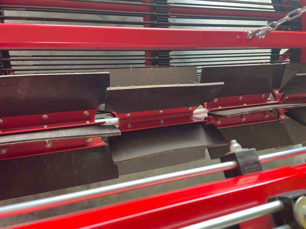 Grimme WV 165 - Mesin pemanen anggur: gambar 4 Grimme WV 165 - Mesin pemanen anggur: gambar 4