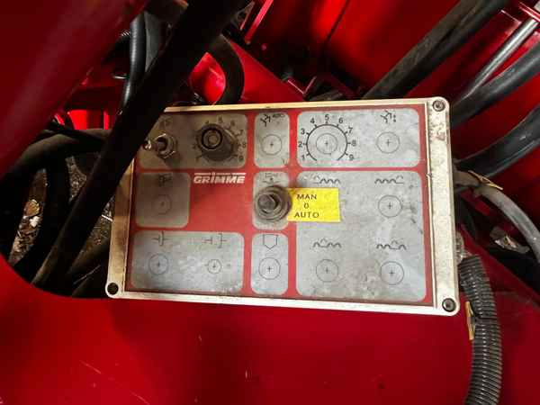 Grimme GL 430 - Mesin pemanen: gambar 2 Grimme GL 430 - Mesin pemanen: gambar 2