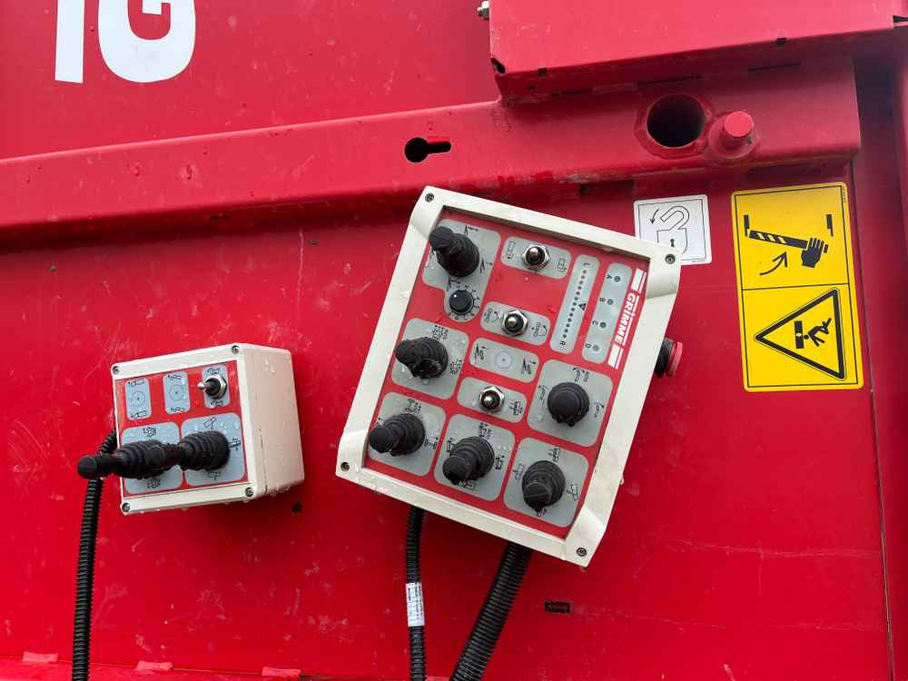 Grimme SE-140-UB - Mesin pemanen: gambar 3 Grimme SE-140-UB - Mesin pemanen: gambar 3