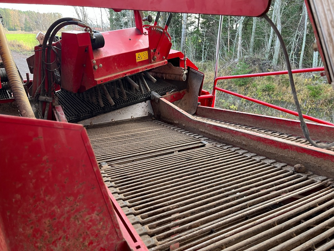 Grimme SE 75-55-UB - Mesin pemanen: gambar 4 Grimme SE 75-55-UB - Mesin pemanen: gambar 4