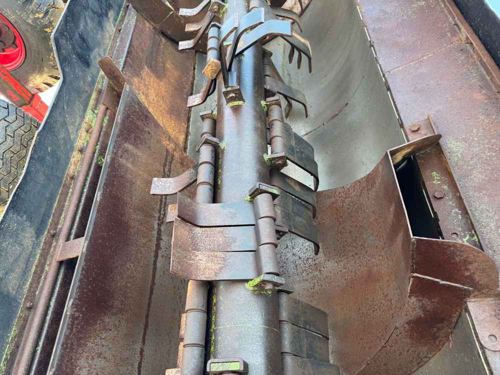 Baselier HFT8LKB730 2LKB220 - Mesin pemanen: gambar 5 Baselier HFT8LKB730 2LKB220 - Mesin pemanen: gambar 5