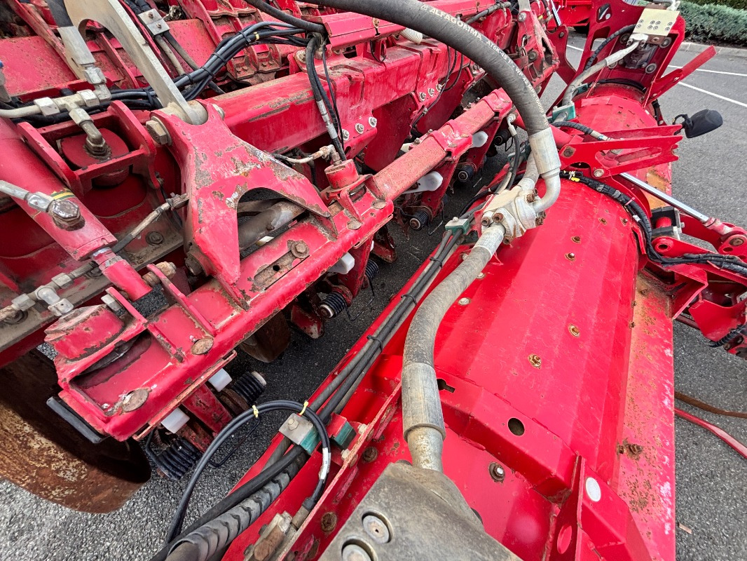 Mesin pemanen Grimme MAXTRON II 620: gambar 30