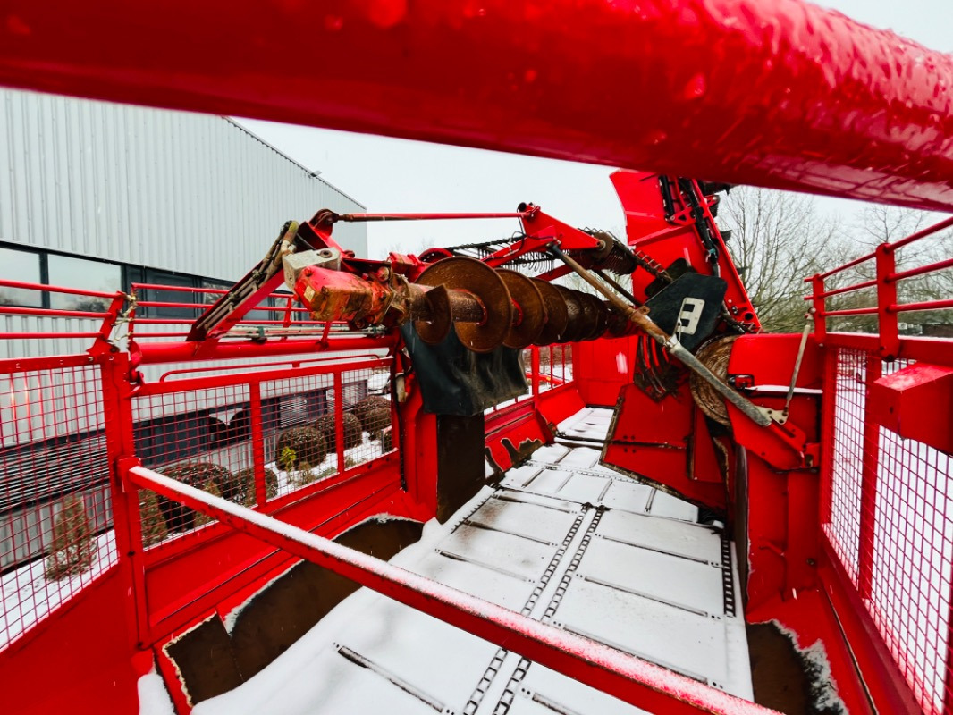 Holmer T4-40 - Mesin pemanen: gambar 4 Holmer T4-40 - Mesin pemanen: gambar 4