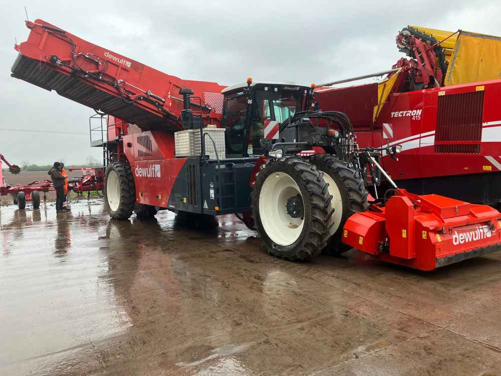 Dewulf DeWulf, RA3060, 2 Row, Self-Propelled Potato Harvester - Mesin pemanen: gambar 1 Dewulf DeWulf, RA3060, 2 Row, Self-Propelled Potato Harvester - Mesin pemanen: gambar 1