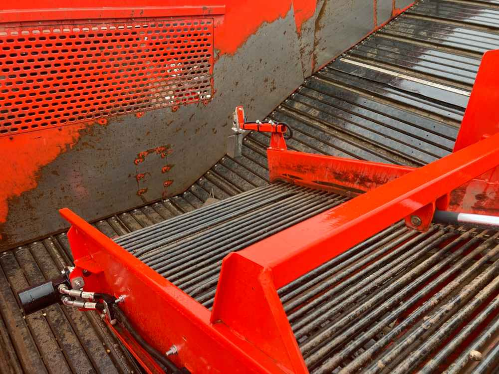 Dewulf DeWulf, RA3060, 2 Row, Self-Propelled Potato Harvester - Mesin pemanen: gambar 5 Dewulf DeWulf, RA3060, 2 Row, Self-Propelled Potato Harvester - Mesin pemanen: gambar 5