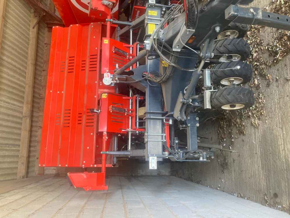 Dewulf Dewulf MS 2000,B.V S1A, 2 Row, Potato, Belt Planter - Mesin pemanen: gambar 1 Dewulf Dewulf MS 2000,B.V S1A, 2 Row, Potato, Belt Planter - Mesin pemanen: gambar 1