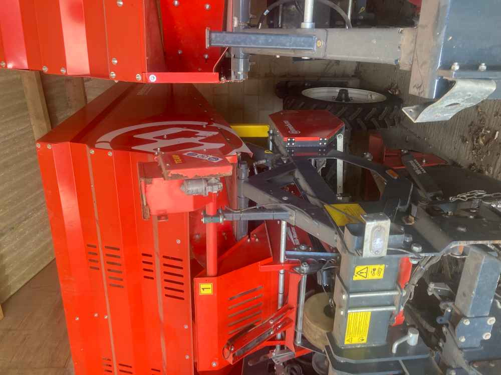 Dewulf Dewulf MS 2000,B.V S1A, 2 Row, Potato, Belt Planter - Mesin pemanen: gambar 4 Dewulf Dewulf MS 2000,B.V S1A, 2 Row, Potato, Belt Planter - Mesin pemanen: gambar 4