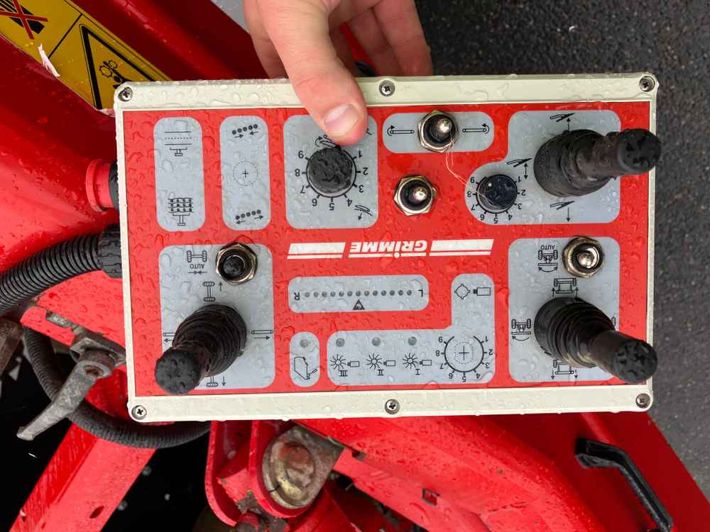 Grimme CS 150 - Mesin pemanen kentang: gambar 2 Grimme CS 150 - Mesin pemanen kentang: gambar 2